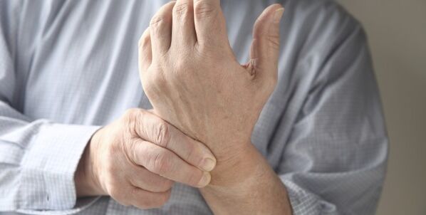 Pain in the joints of the hands