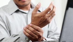 difference in symptoms of arthritis and arthrosis
